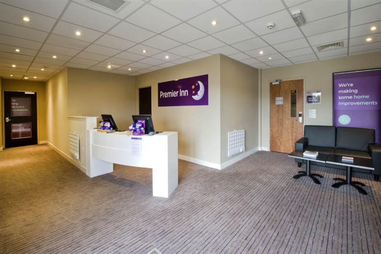 Premier Inn Glasgow Braehead Exterior foto