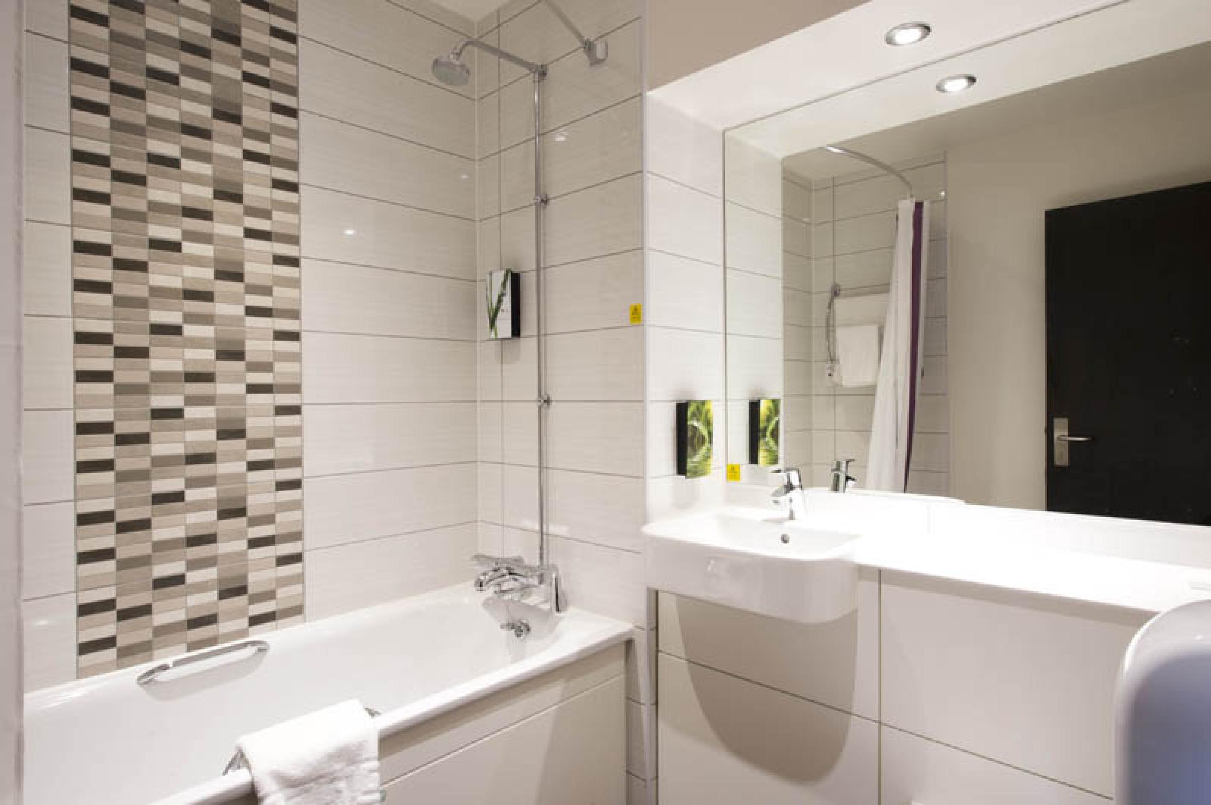 Premier Inn Glasgow Braehead Exterior foto