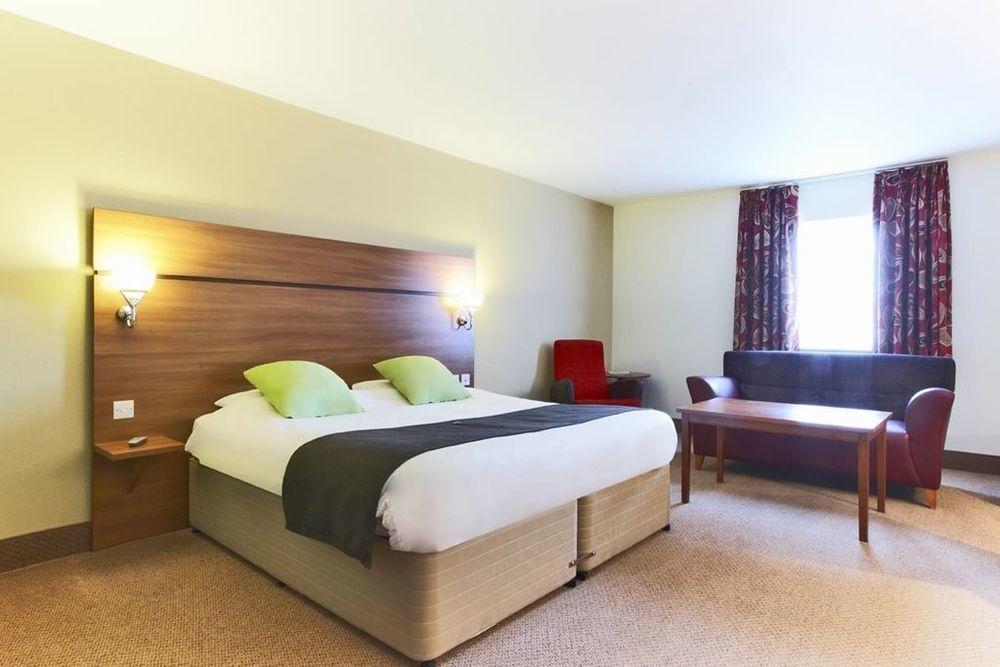 Premier Inn Glasgow Braehead Habitación foto