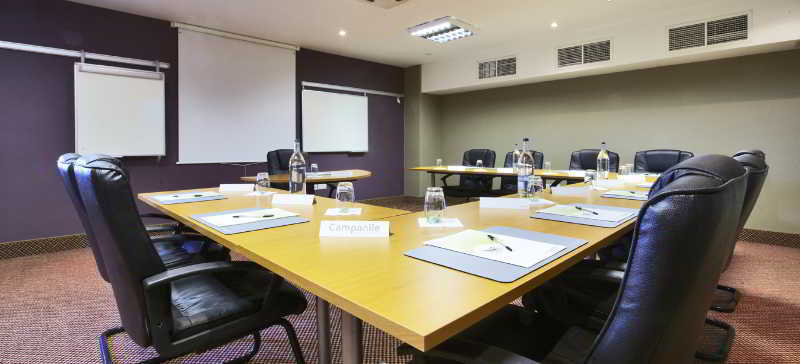 Premier Inn Glasgow Braehead Exterior foto